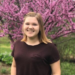 Meet your Posher, Abby